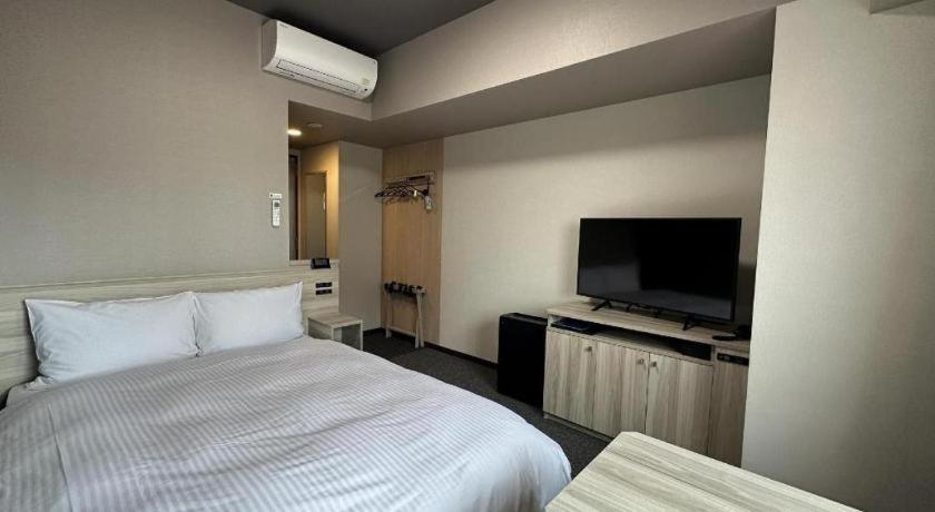 Hotel Route Inn Miyakonojo Exterior photo
