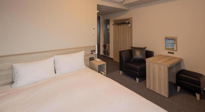 Hotel Route Inn Miyakonojo Exterior photo