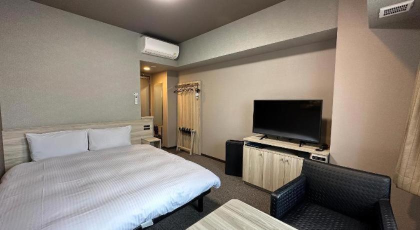 Hotel Route Inn Miyakonojo Exterior photo